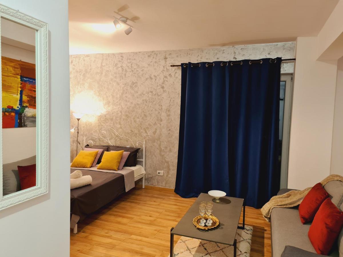 Ultracentral 5* Boutique Hotel Style Apartment. Brand New. 2 Rooms. Spacious. Free Parking Cluj-Napoca Luaran gambar