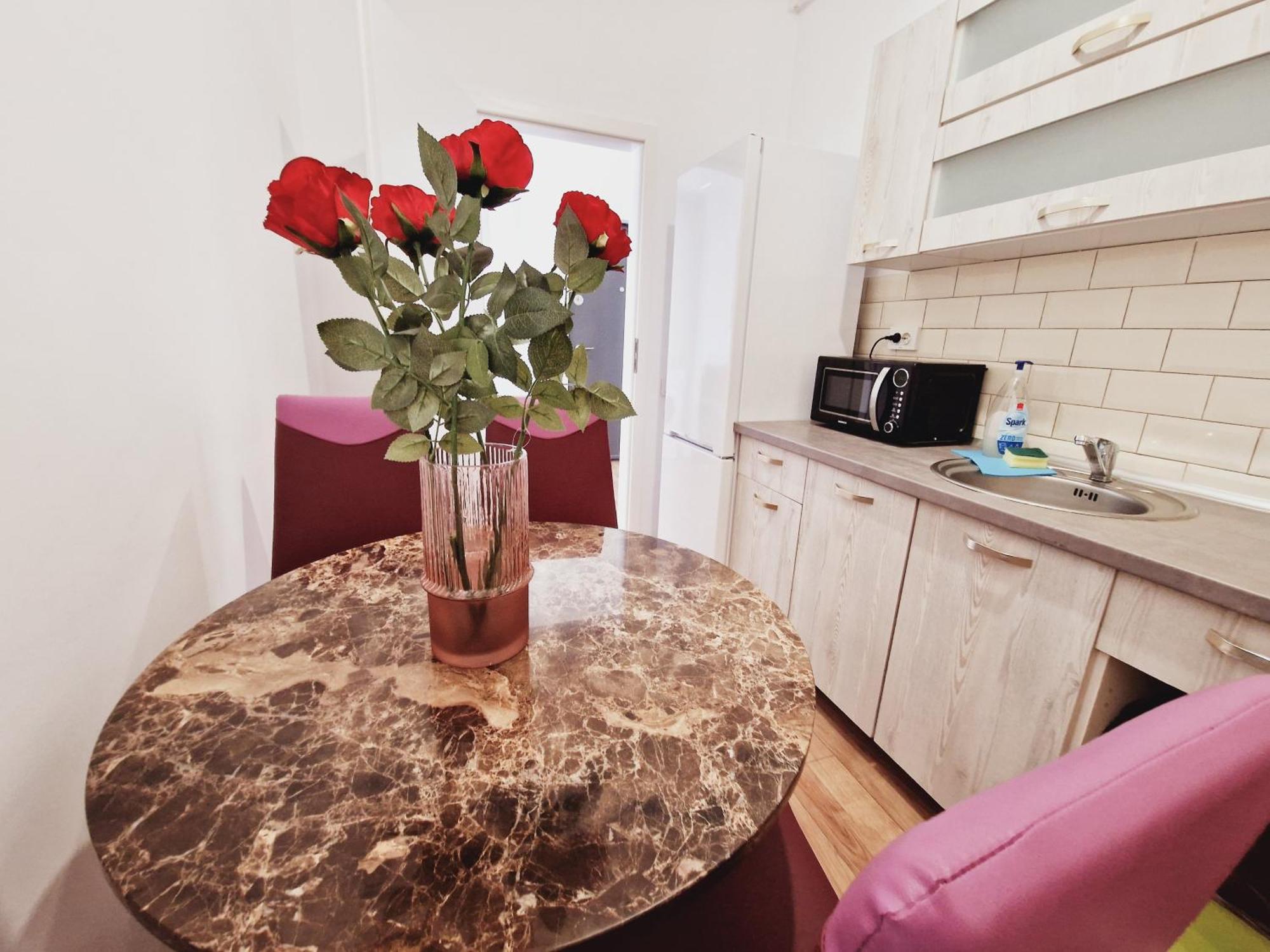 Ultracentral 5* Boutique Hotel Style Apartment. Brand New. 2 Rooms. Spacious. Free Parking Cluj-Napoca Luaran gambar